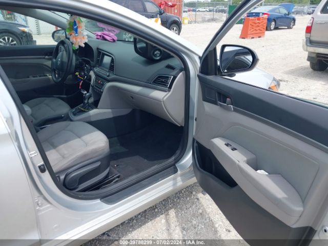 Photo 4 VIN: 5NPD84LF0JH224942 - HYUNDAI ELANTRA 