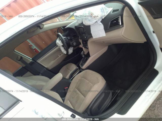 Photo 4 VIN: 5NPD84LF0JH234497 - HYUNDAI ELANTRA 