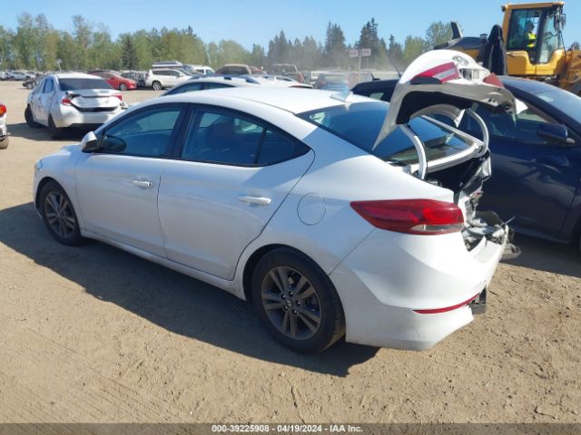 Photo 2 VIN: 5NPD84LF0JH257472 - HYUNDAI ELANTRA 