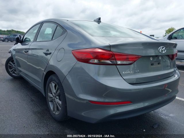 Photo 2 VIN: 5NPD84LF0JH260839 - HYUNDAI ELANTRA 