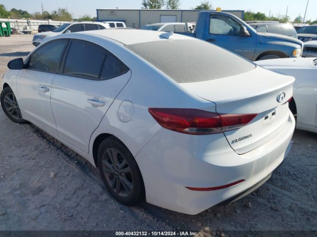 Photo 2 VIN: 5NPD84LF0JH266396 - HYUNDAI ELANTRA 