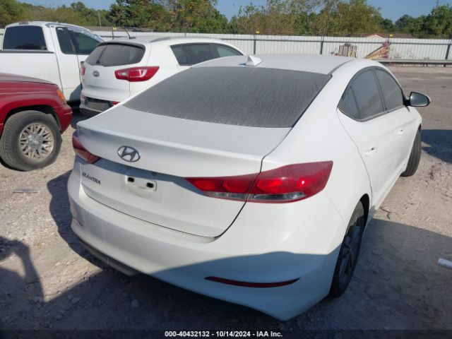 Photo 3 VIN: 5NPD84LF0JH266396 - HYUNDAI ELANTRA 