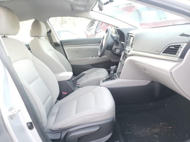 Photo 4 VIN: 5NPD84LF0JH301681 - HYUNDAI ELANTRA SE 