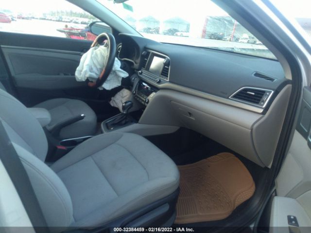 Photo 4 VIN: 5NPD84LF0JH302765 - HYUNDAI ELANTRA 