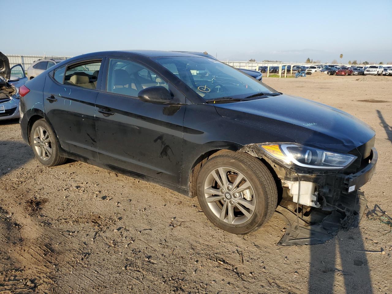 Photo 3 VIN: 5NPD84LF0JH303849 - HYUNDAI ELANTRA 