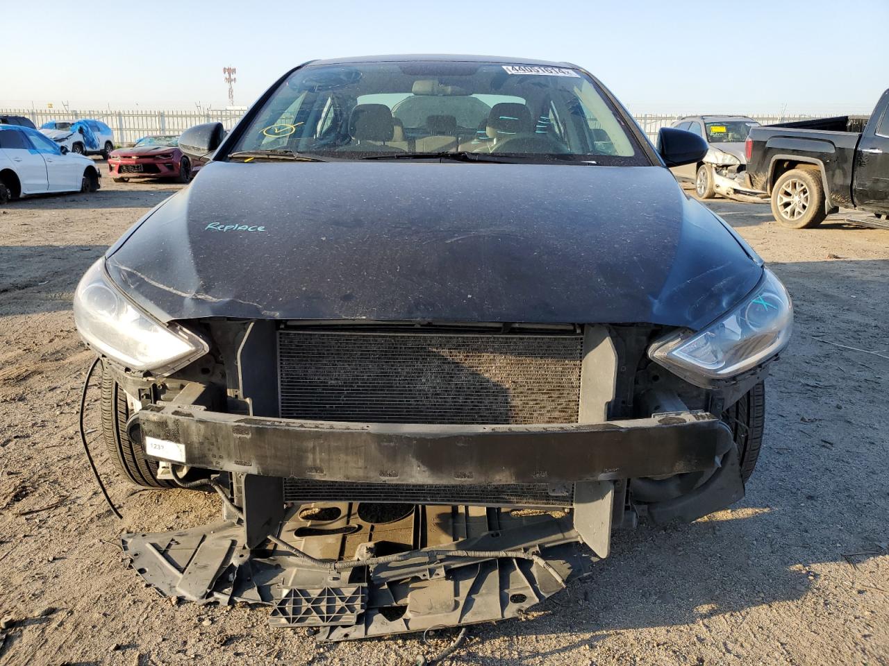 Photo 4 VIN: 5NPD84LF0JH303849 - HYUNDAI ELANTRA 