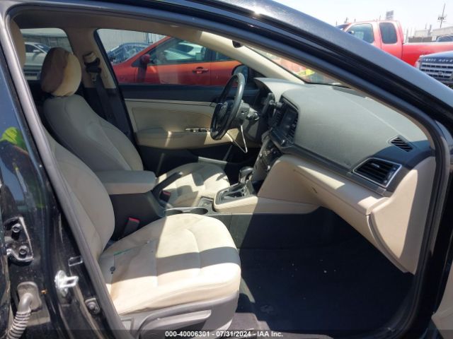 Photo 4 VIN: 5NPD84LF0JH310445 - HYUNDAI ELANTRA 