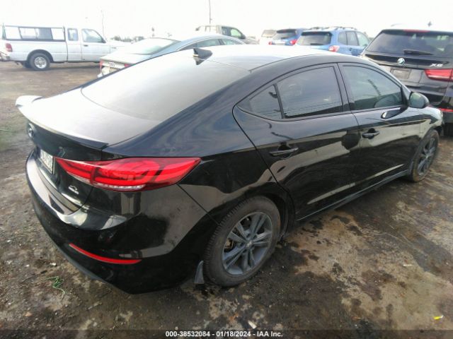 Photo 3 VIN: 5NPD84LF0JH320263 - HYUNDAI ELANTRA 