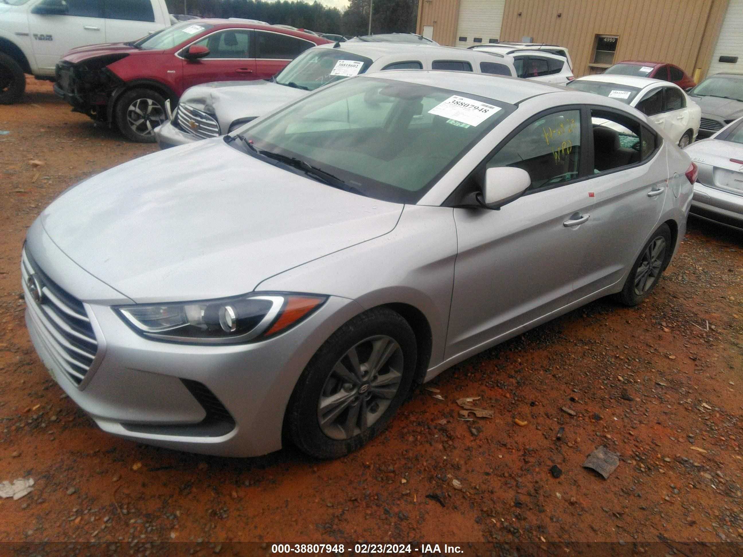 Photo 1 VIN: 5NPD84LF0JH321266 - HYUNDAI ELANTRA 