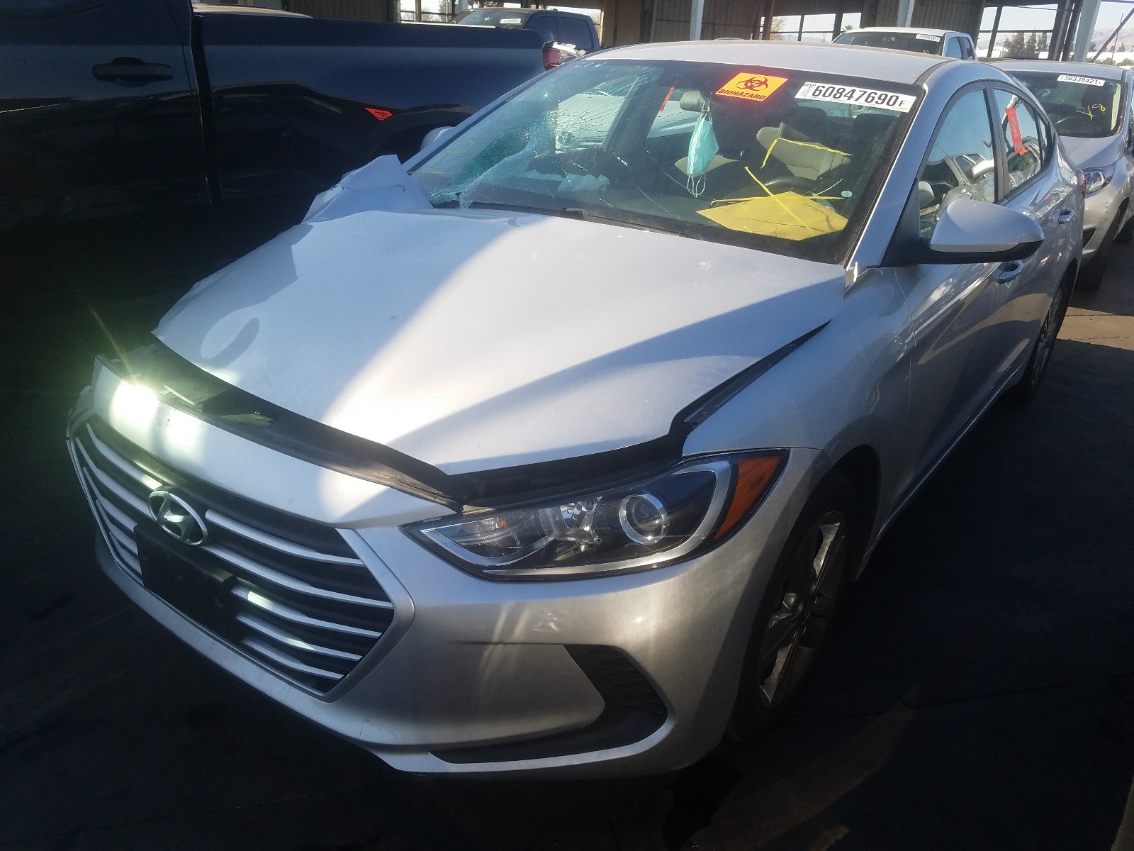 Photo 1 VIN: 5NPD84LF0JH324720 - HYUNDAI ELANTRA SE 