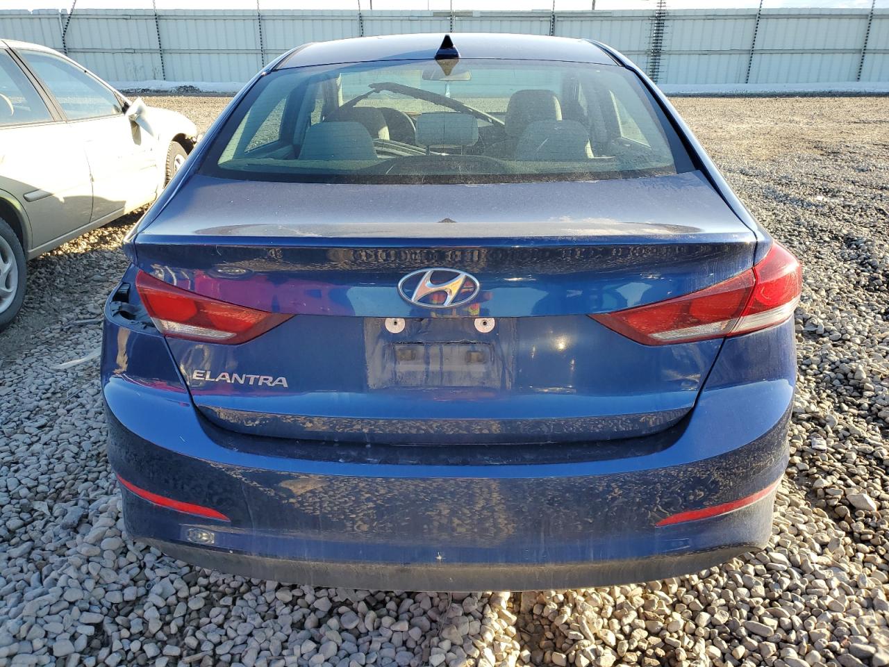 Photo 5 VIN: 5NPD84LF0JH327200 - HYUNDAI ELANTRA 