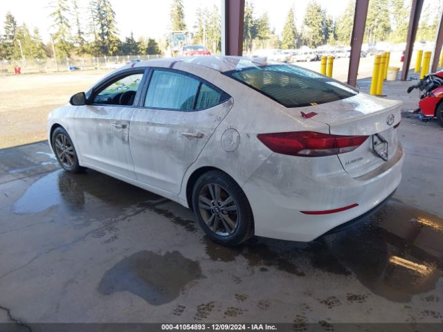 Photo 2 VIN: 5NPD84LF0JH328072 - HYUNDAI ELANTRA 