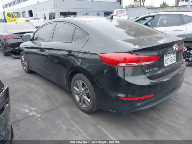 Photo 2 VIN: 5NPD84LF0JH329495 - HYUNDAI ELANTRA 