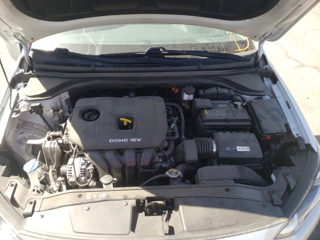 Photo 6 VIN: 5NPD84LF0JH331697 - HYUNDAI ELANTRA SE 