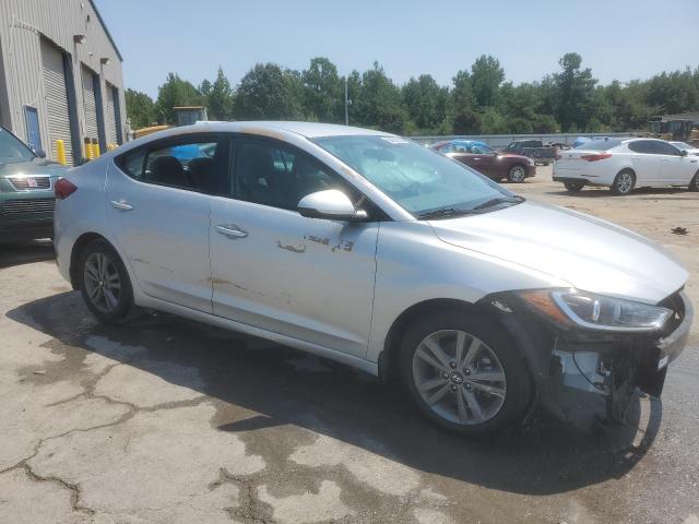 Photo 3 VIN: 5NPD84LF0JH333319 - HYUNDAI ELANTRA SE 