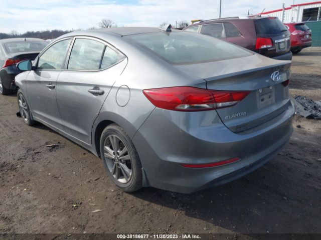 Photo 2 VIN: 5NPD84LF0JH335166 - HYUNDAI ELANTRA 