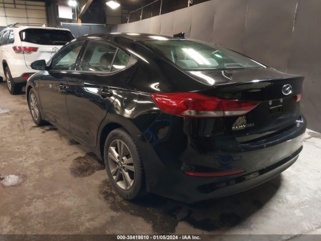 Photo 2 VIN: 5NPD84LF0JH342568 - HYUNDAI ELANTRA 