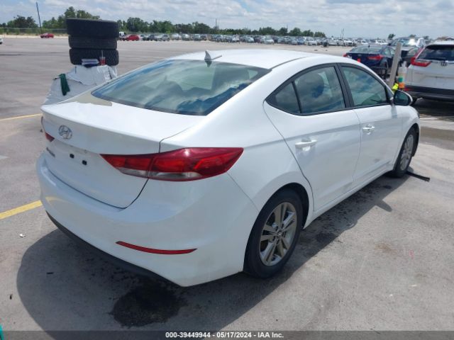 Photo 3 VIN: 5NPD84LF0JH349746 - HYUNDAI ELANTRA 