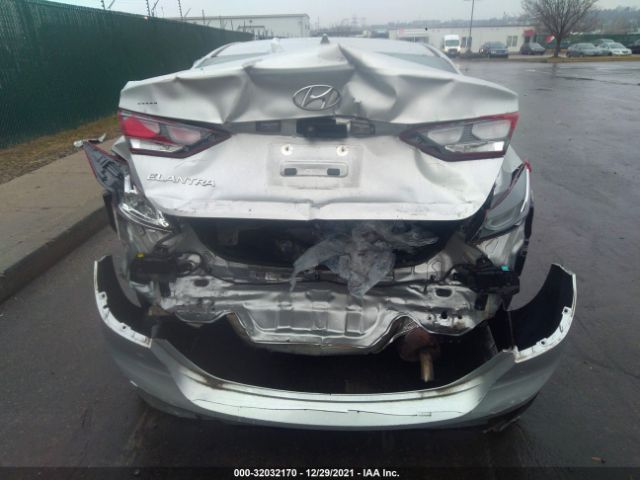 Photo 5 VIN: 5NPD84LF0JH355465 - HYUNDAI ELANTRA 