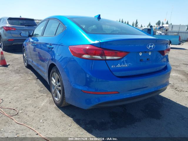 Photo 2 VIN: 5NPD84LF0JH375389 - HYUNDAI ELANTRA 