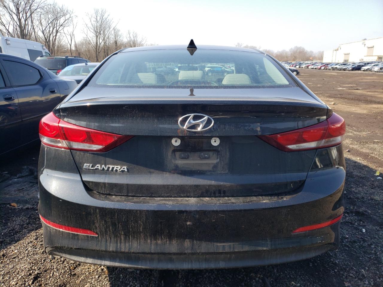 Photo 5 VIN: 5NPD84LF0JH385467 - HYUNDAI ELANTRA 