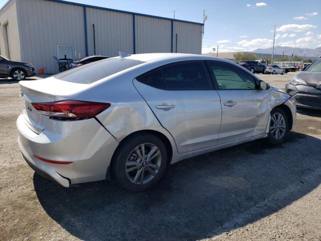 Photo 2 VIN: 5NPD84LF0JH386831 - HYUNDAI ELANTRA SE 