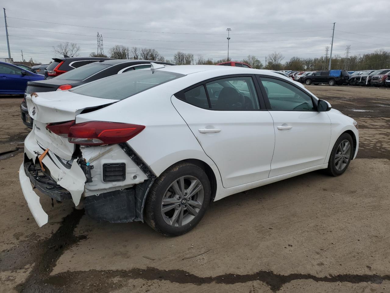 Photo 2 VIN: 5NPD84LF0JH395092 - HYUNDAI ELANTRA 