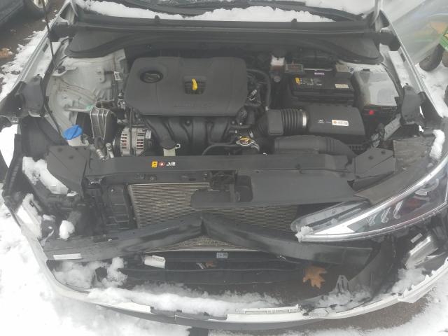 Photo 6 VIN: 5NPD84LF0KH399046 - HYUNDAI ELANTRA SE 