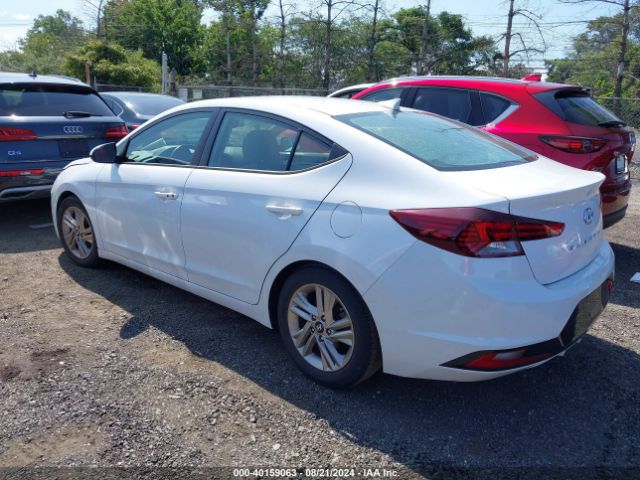 Photo 2 VIN: 5NPD84LF0KH402687 - HYUNDAI ELANTRA 