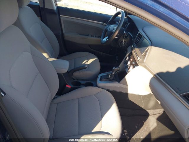 Photo 4 VIN: 5NPD84LF0KH410837 - HYUNDAI ELANTRA 