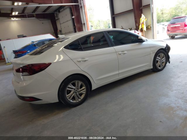 Photo 3 VIN: 5NPD84LF0KH411521 - HYUNDAI ELANTRA 