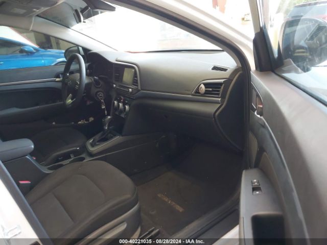 Photo 4 VIN: 5NPD84LF0KH411521 - HYUNDAI ELANTRA 