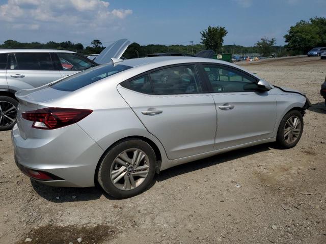 Photo 2 VIN: 5NPD84LF0KH417531 - HYUNDAI ELANTRA SE 