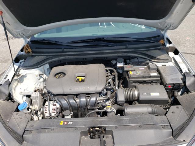 Photo 6 VIN: 5NPD84LF0KH419733 - HYUNDAI ELANTRA 