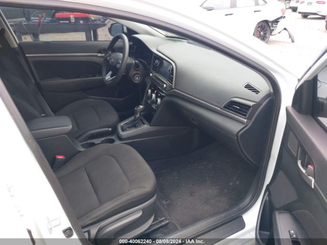 Photo 4 VIN: 5NPD84LF0KH422258 - HYUNDAI ELANTRA 