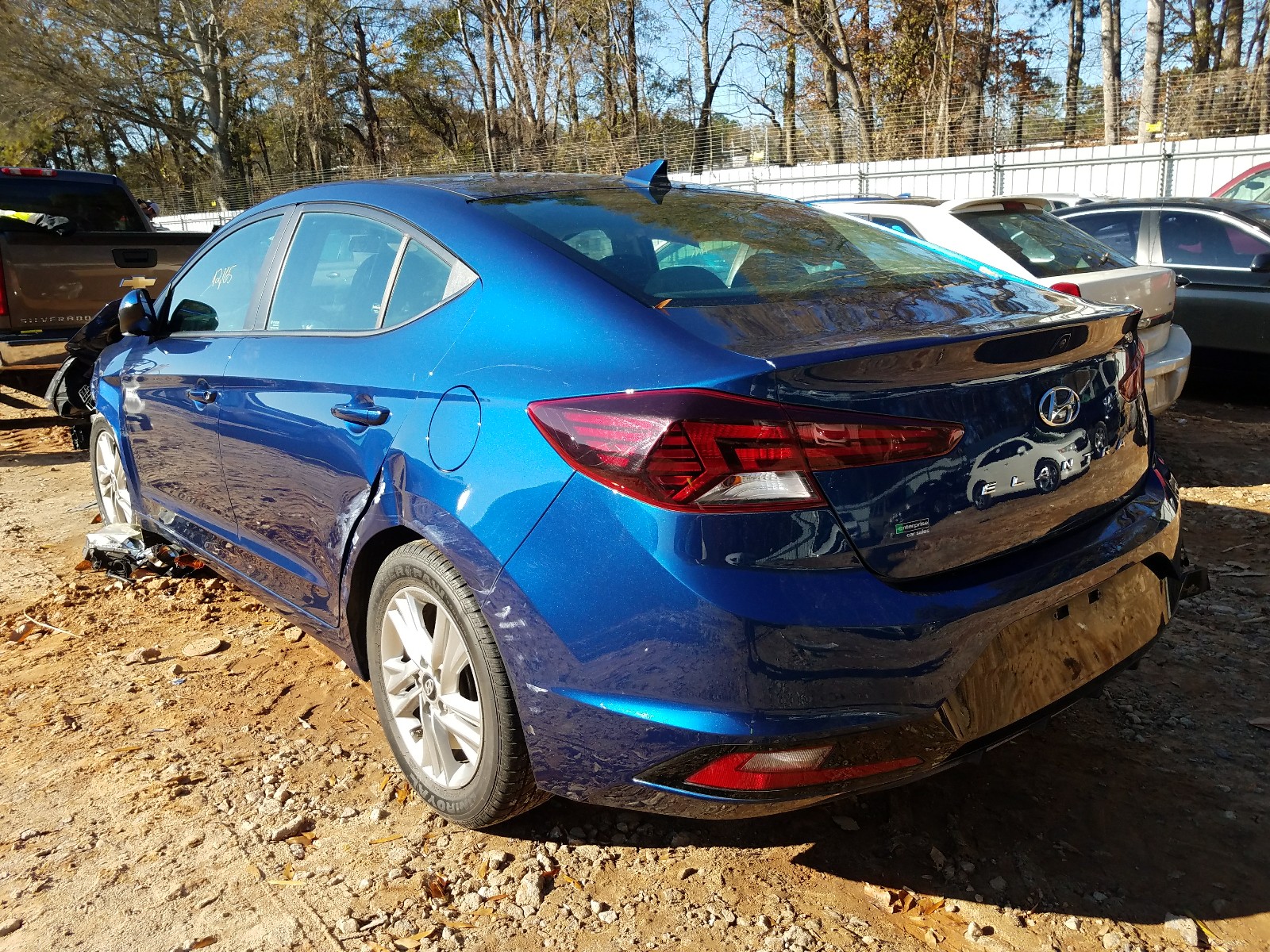 Photo 2 VIN: 5NPD84LF0KH427122 - HYUNDAI ELANTRA SE 