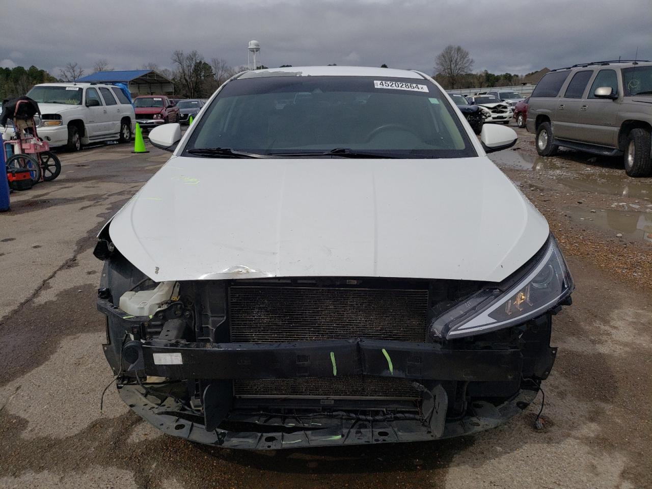 Photo 4 VIN: 5NPD84LF0KH431302 - HYUNDAI ELANTRA 