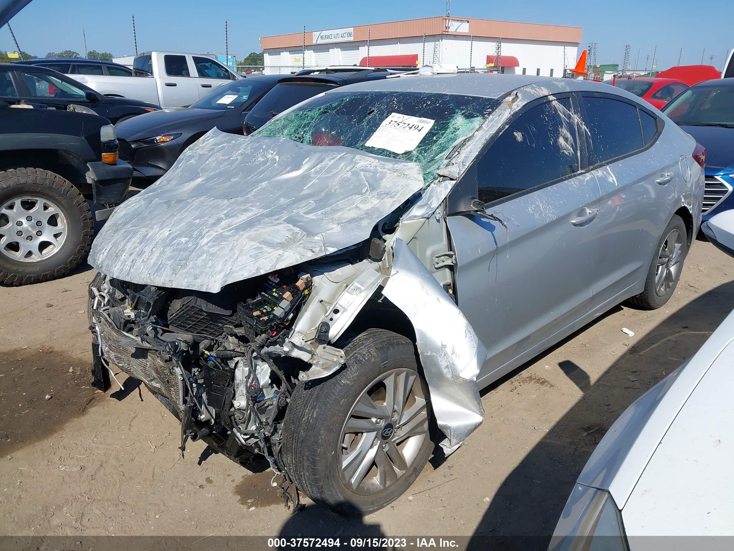 Photo 1 VIN: 5NPD84LF0KH435821 - HYUNDAI ELANTRA 