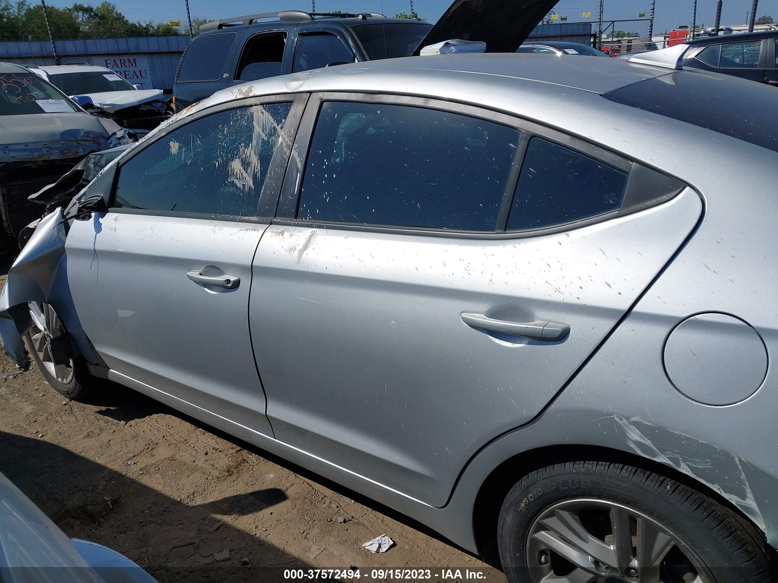 Photo 14 VIN: 5NPD84LF0KH435821 - HYUNDAI ELANTRA 