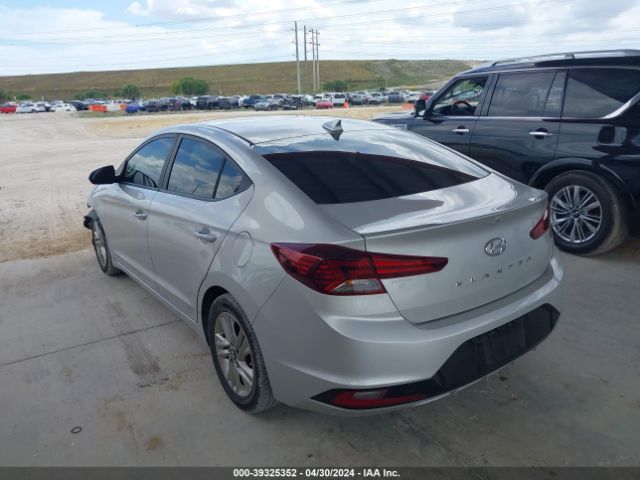 Photo 2 VIN: 5NPD84LF0KH445409 - HYUNDAI ELANTRA 