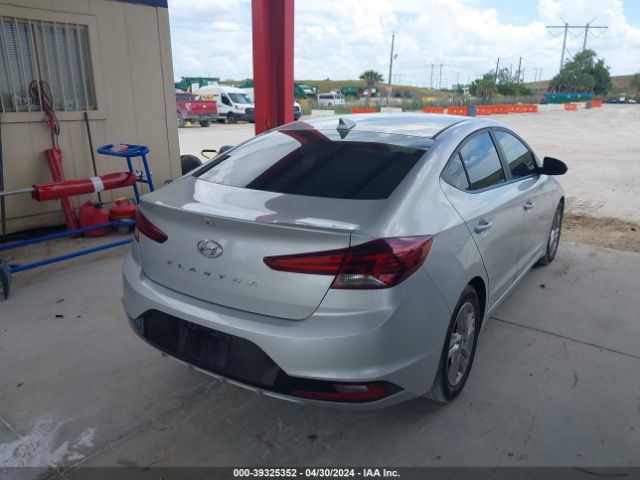 Photo 3 VIN: 5NPD84LF0KH445409 - HYUNDAI ELANTRA 