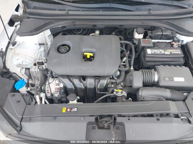 Photo 9 VIN: 5NPD84LF0KH445409 - HYUNDAI ELANTRA 