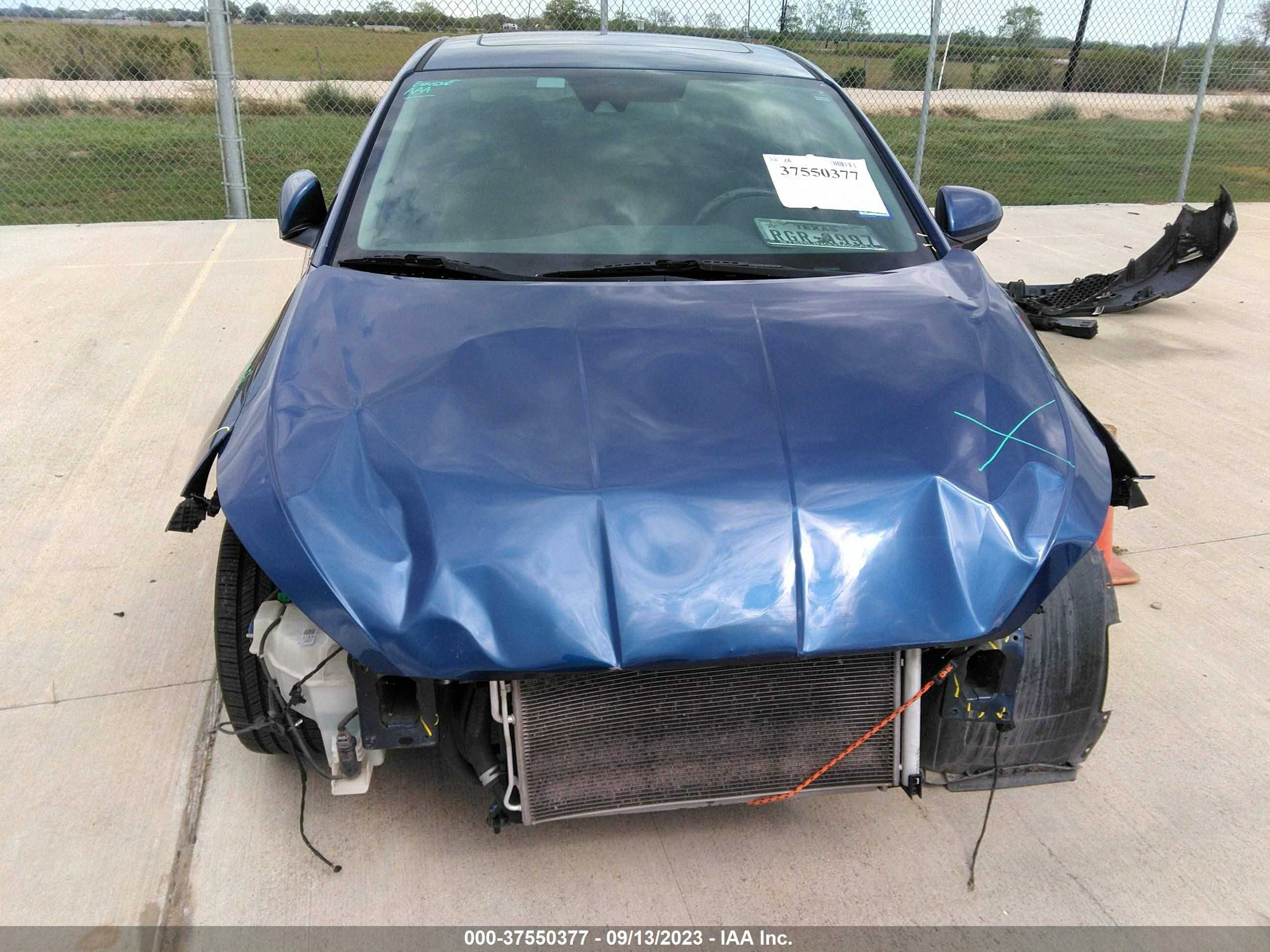 Photo 12 VIN: 5NPD84LF0KH448892 - HYUNDAI ELANTRA 