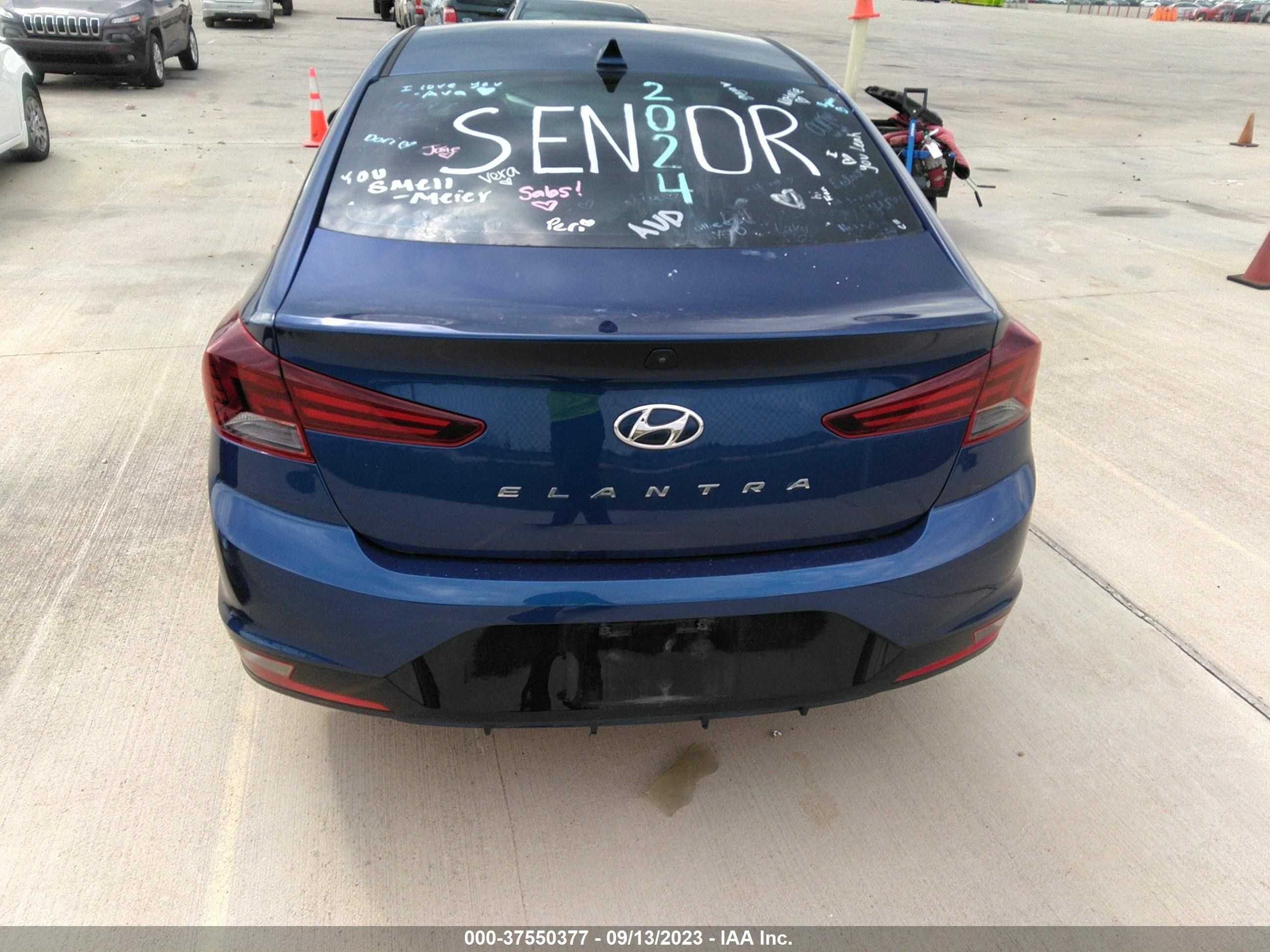 Photo 16 VIN: 5NPD84LF0KH448892 - HYUNDAI ELANTRA 