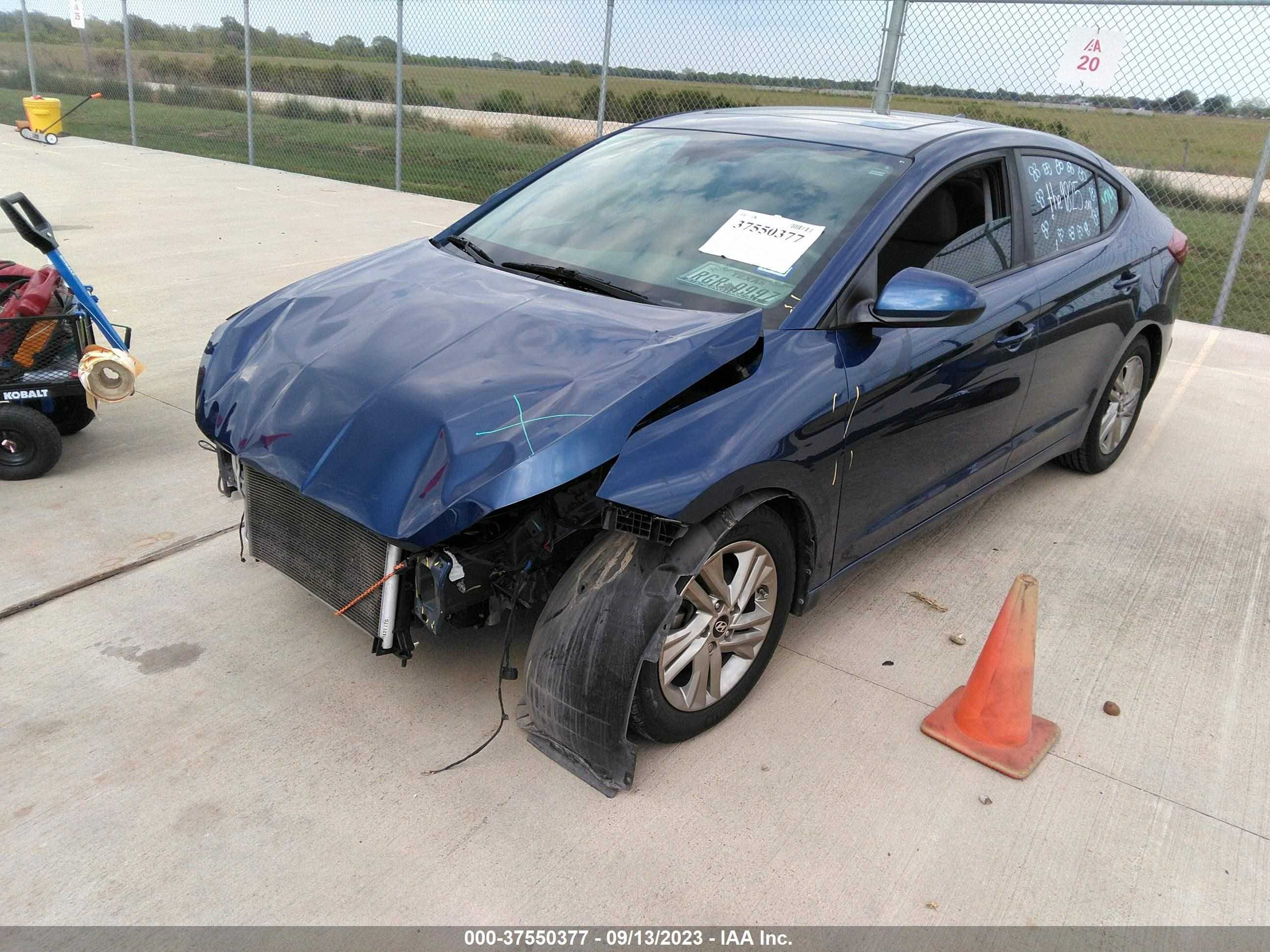 Photo 5 VIN: 5NPD84LF0KH448892 - HYUNDAI ELANTRA 