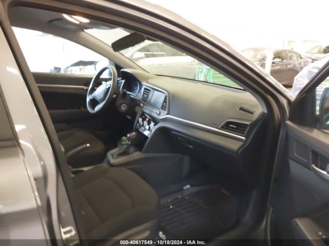 Photo 4 VIN: 5NPD84LF0KH458029 - HYUNDAI ELANTRA 