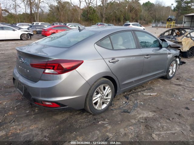 Photo 3 VIN: 5NPD84LF0KH460721 - HYUNDAI ELANTRA 