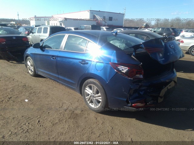 Photo 2 VIN: 5NPD84LF0KH469600 - HYUNDAI ELANTRA 