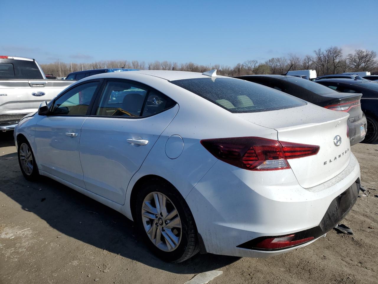 Photo 1 VIN: 5NPD84LF0KH473999 - HYUNDAI ELANTRA 