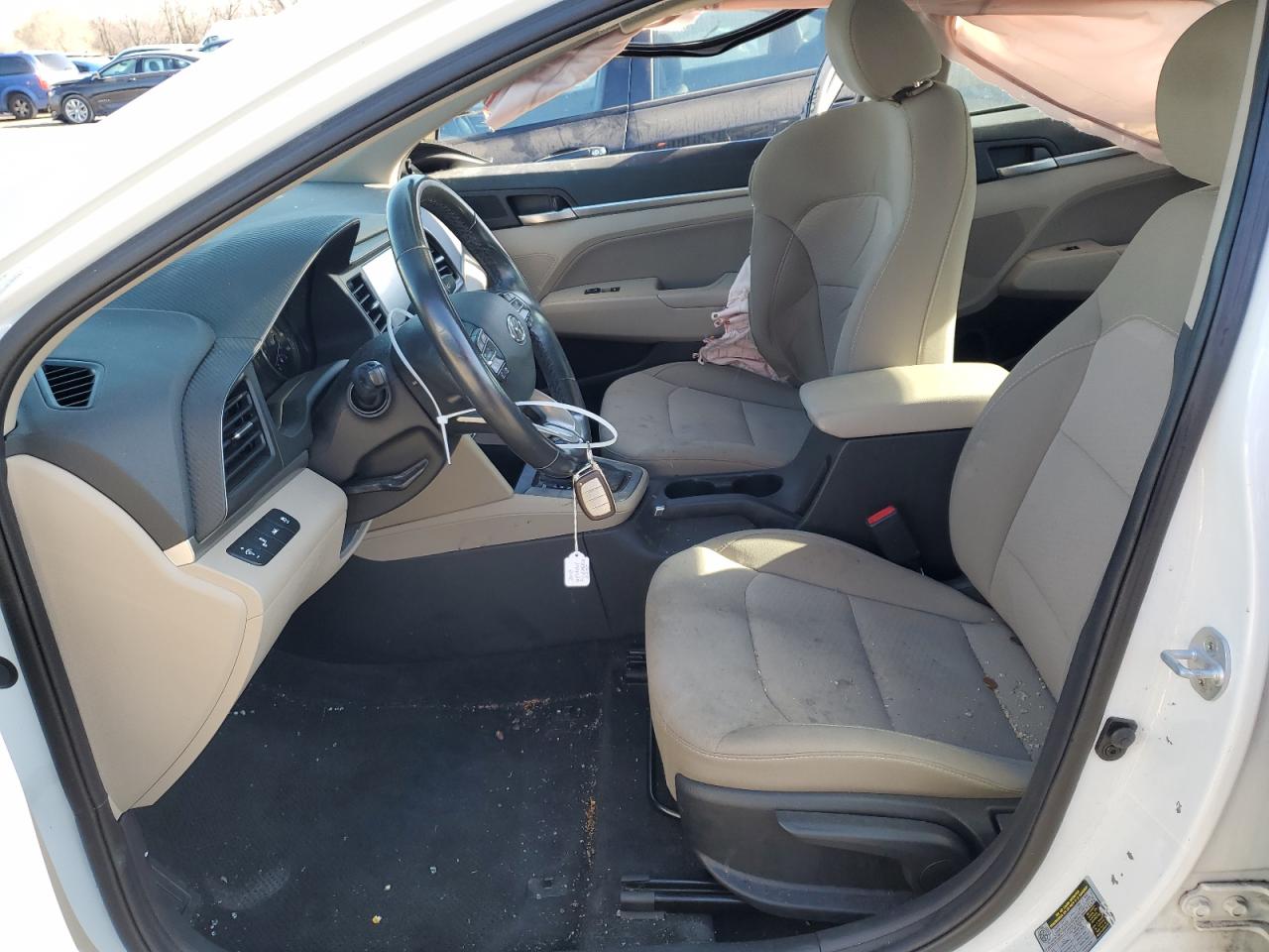 Photo 6 VIN: 5NPD84LF0KH473999 - HYUNDAI ELANTRA 